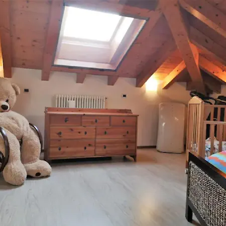 Poeti&misultin. Poesia E Sul アパート メナッジョ